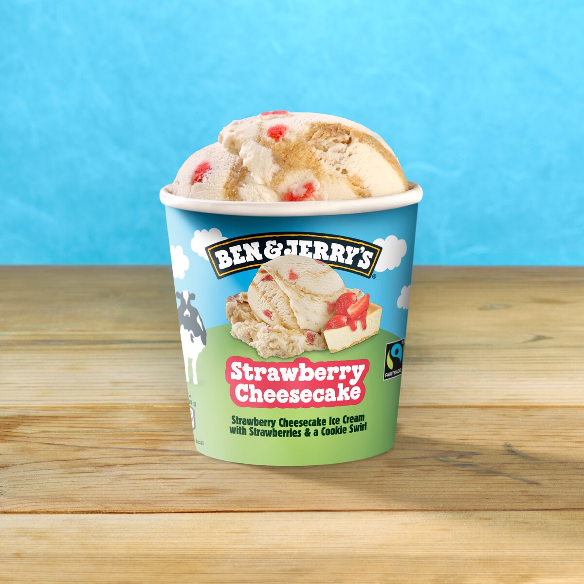Strawberry Cheesecake Ice Cream - Tub 4 / 4